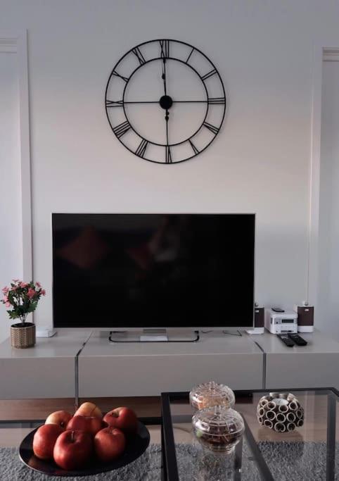 New Magnificent View Apartment Near The Centre Tromsø Dış mekan fotoğraf