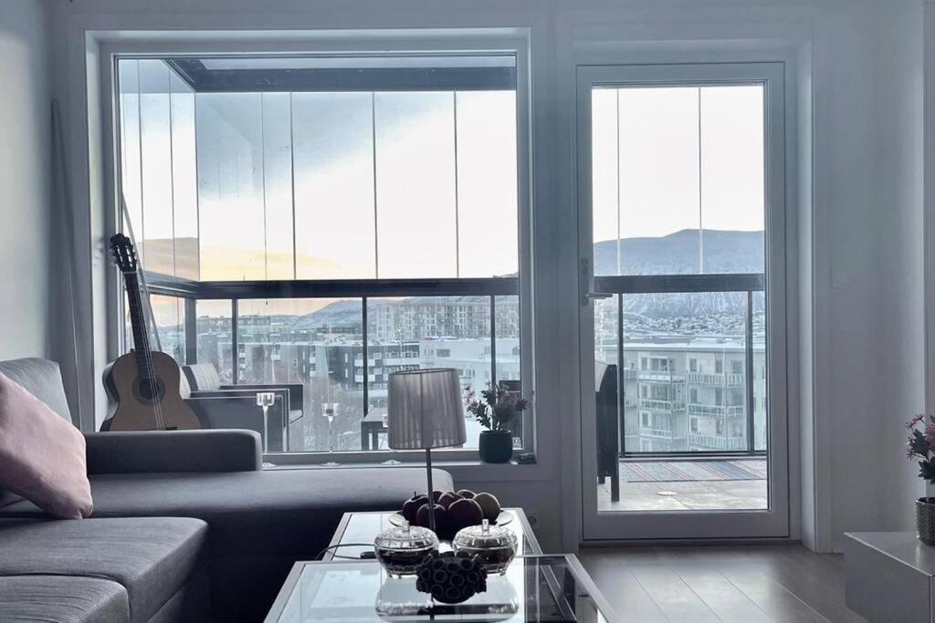 New Magnificent View Apartment Near The Centre Tromsø Dış mekan fotoğraf